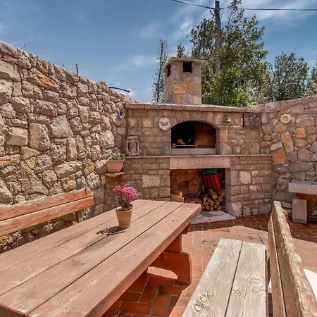 Casper Mit Terrasse- Garten Und Grill By Interhome 公寓 Veli Lošinj