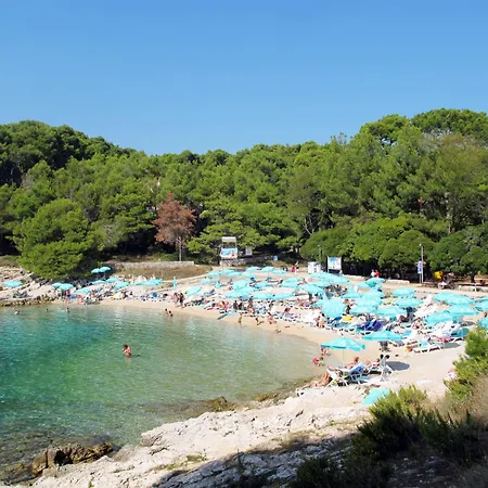 Casper Mit Terrasse- Garten Und Grill By Interhome Veli Lošinj