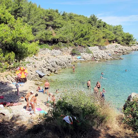 Casper Mit Terrasse- Garten Und Grill By Interhome Veli Lošinj