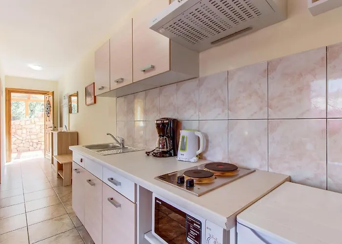 Casper Mit Terrasse- Garten Und Grill By Interhome